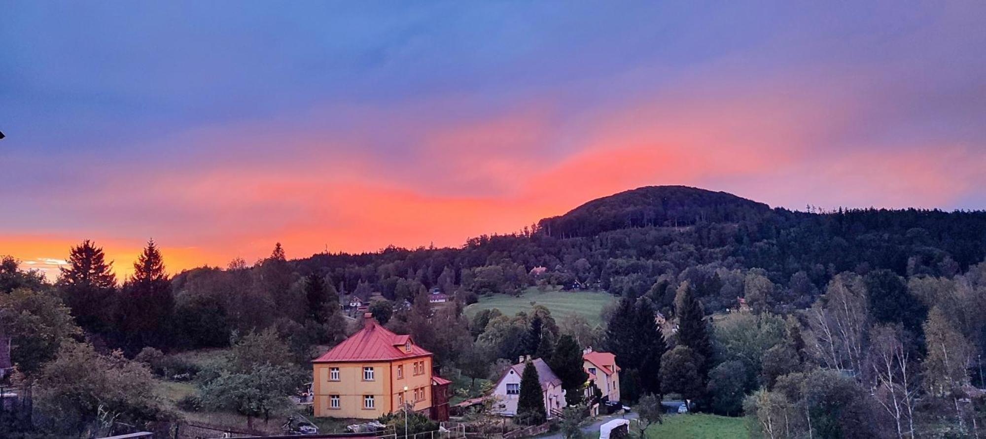 Pension Helene S Mini Pivovarem Kytlice Buitenkant foto